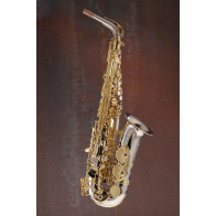 Saxophone alto ADVENCES Série Maillechort Verni 1