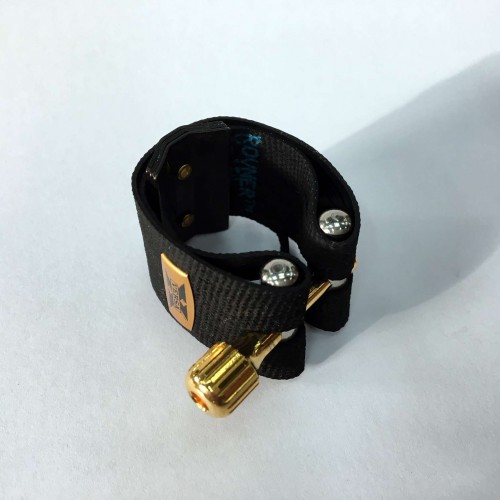 Ligature pour bec de saxophone soprano ROVNER Versa-X ( X-1RVS )